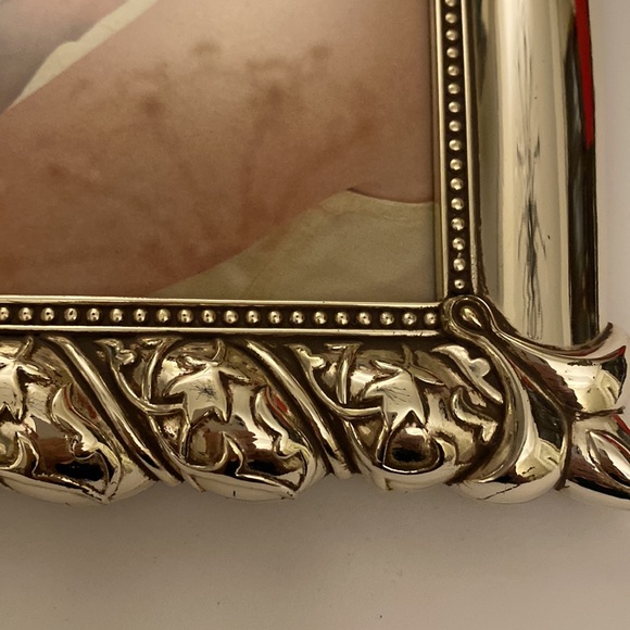 Vintage Burns of Boston Silver-Tone Metal 5” x 7” Picture Frame - Picture 2 of 6